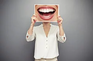 Komplett neue Zähne in Ungarn